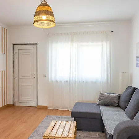 By Santa * Santa Cruz (Oeste)