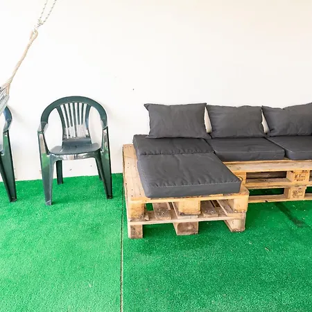 By Santa Santa Cruz (Oeste)